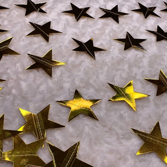 GOLD STAR GARLAND - Picture 3 of 5